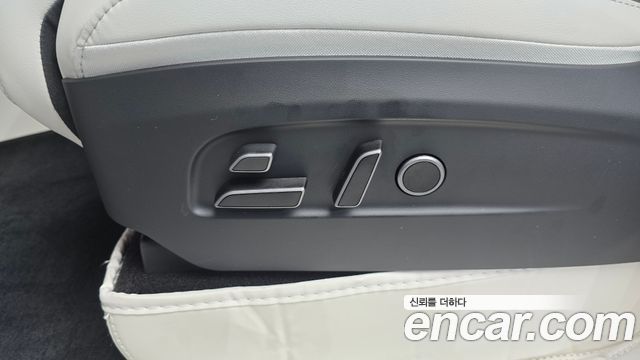 Tesla Model Y 2026 — photo 33
