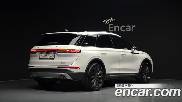 Lincoln Corsair 2020 — photo 2