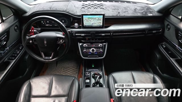 Lincoln Corsair 2020 — photo 10