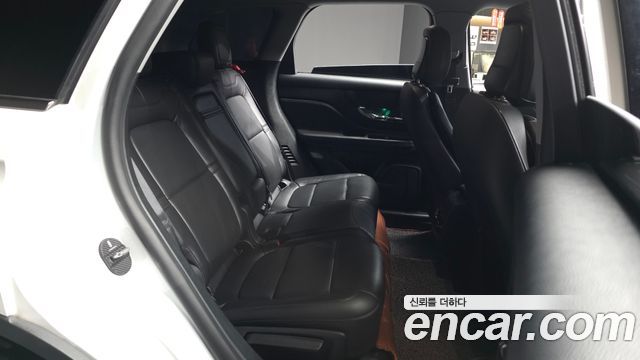 Lincoln Corsair 2020 — photo 17