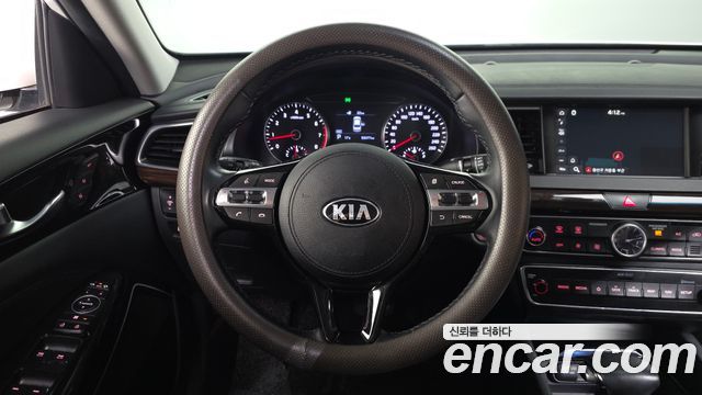 Kia K7 2018 — photo 19