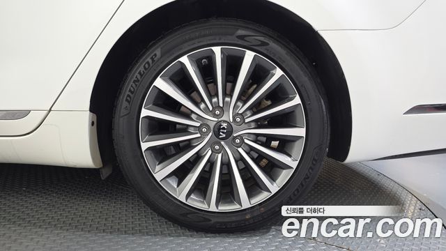 Kia K7 2018 — photo 7