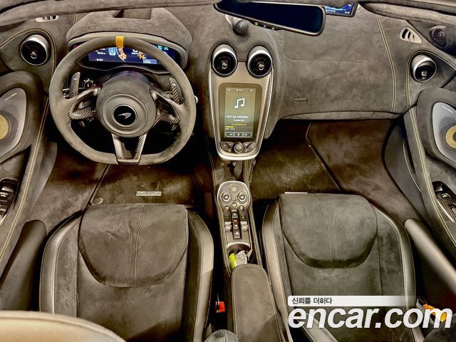 Mclaren 600LT 2020 — photo 10