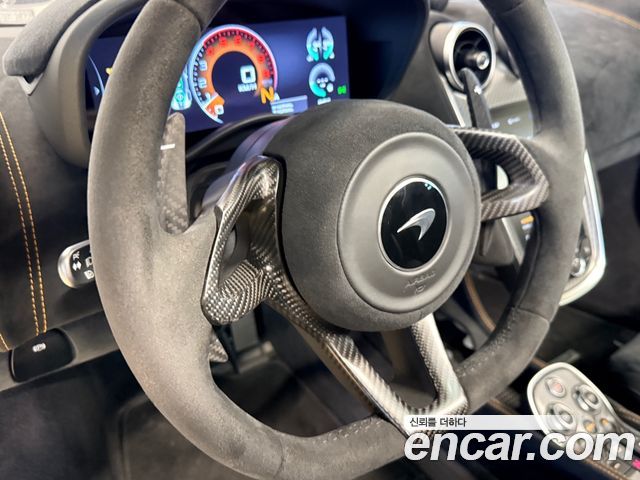 Mclaren 600LT 2020 — photo 14