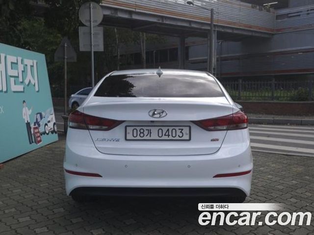 Hyundai AVANTE 2017 — photo 4