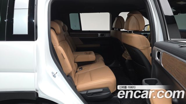 Hyundai Santafe 2025 — photo 17