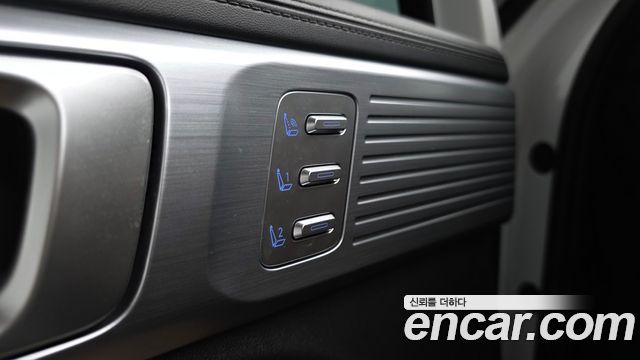 Hyundai Santafe 2025 — photo 22