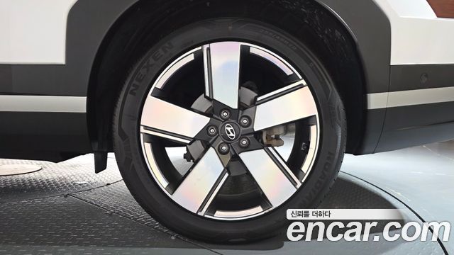 Hyundai Santafe 2025 — photo 7