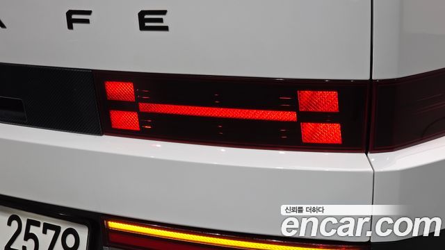 Hyundai Santafe 2025 — photo 9