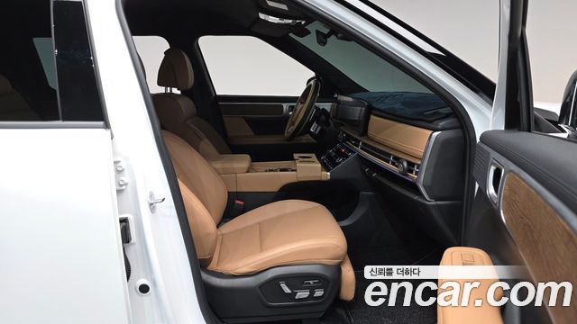 Hyundai Santafe 2025 — photo 16
