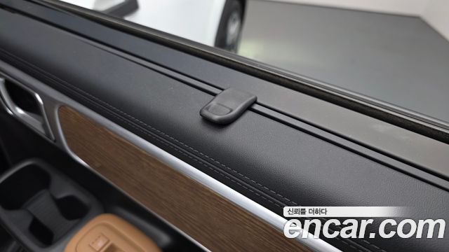 Hyundai Santafe 2025 — photo 34