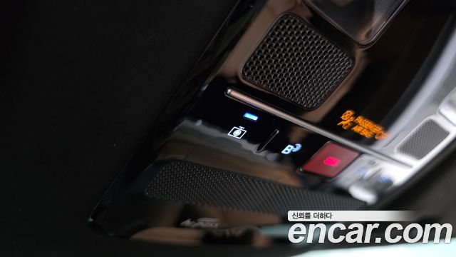 Hyundai Santafe 2025 — photo 37