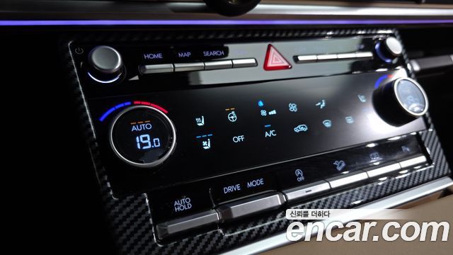 Hyundai Santafe 2025 — photo 38