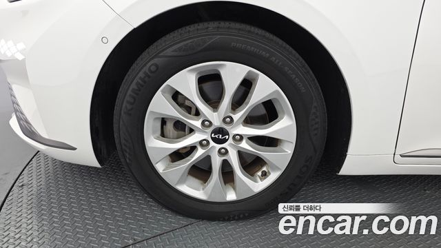 Kia K8 2022 — photo 5