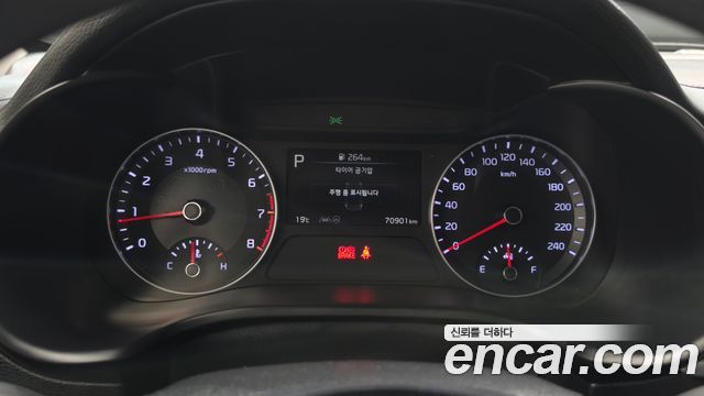 Kia K3 2023 — photo 11