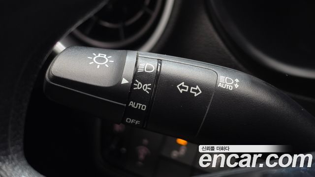 Kia K3 2023 — photo 27