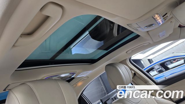 Mercedes-Benz S-Class 2015 — photo 17