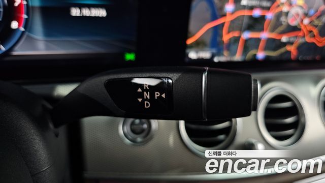Mercedes-Benz E-Class 2019 — photo 12