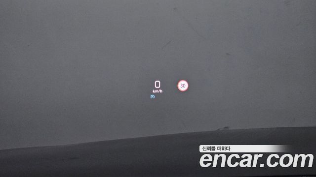 Mercedes-Benz E-Class 2019 — photo 23