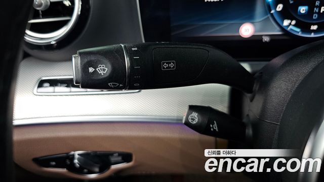 Mercedes-Benz E-Class 2019 — photo 32