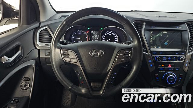 Hyundai Santafe 2017 — photo 18