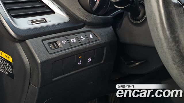 Hyundai Santafe 2017 — photo 22