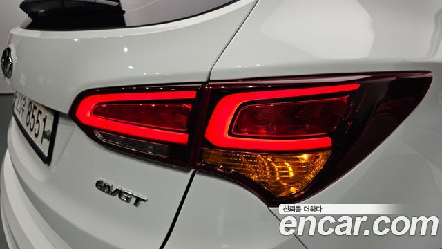 Hyundai Santafe 2017 — photo 9