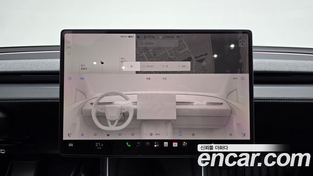 Tesla Model Y 2025 — photo 27