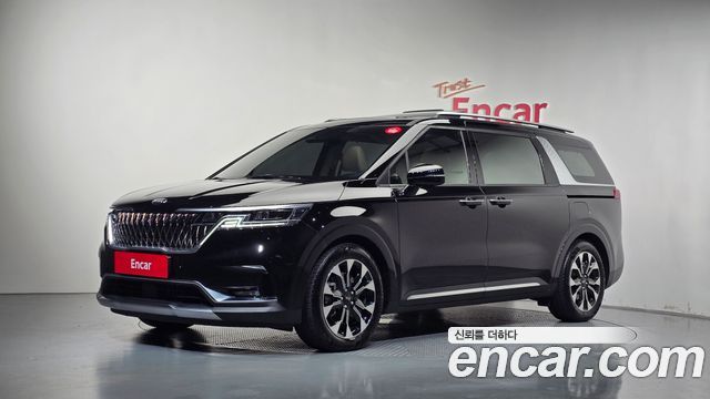 Kia Canival 2021 — photo 1