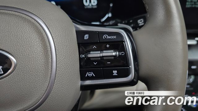 Kia Canival 2021 — photo 22