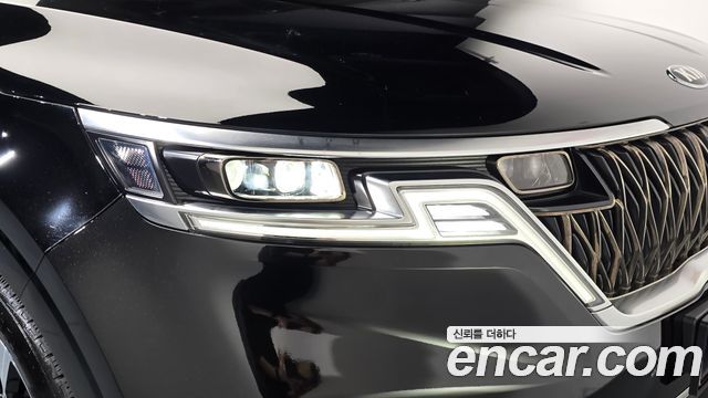 Kia Canival 2021 — photo 8