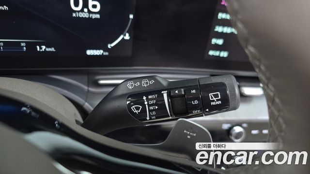 Kia Canival 2021 — photo 28
