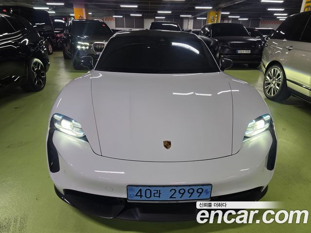 Porsche Taycan 2023 — photo 3
