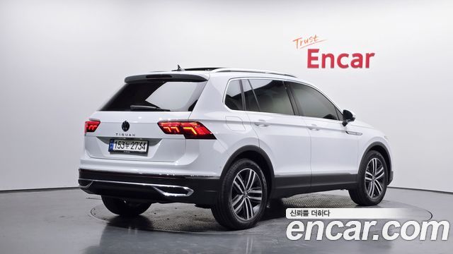 Volkswagen Tiguan 2023 — photo 2
