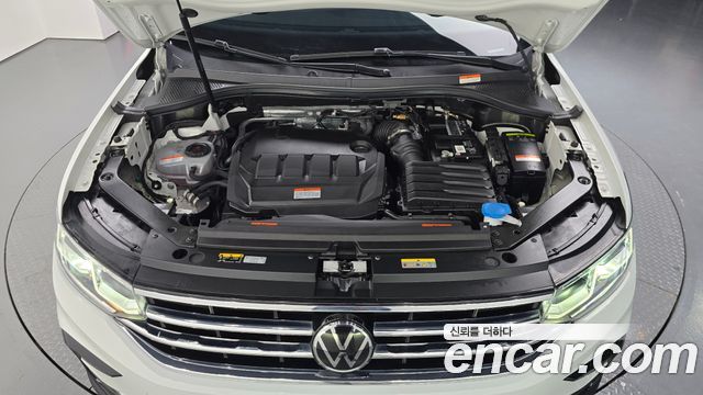 Volkswagen Tiguan 2023 — photo 6