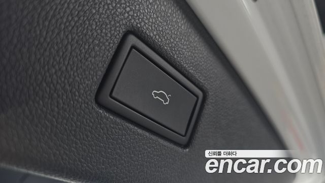 Volkswagen Tiguan 2023 — photo 26