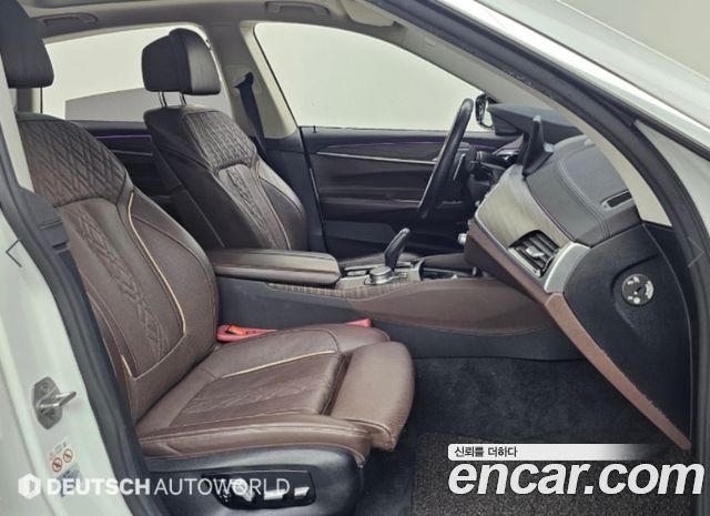 BMW Gran Turismo 2020 — photo 11