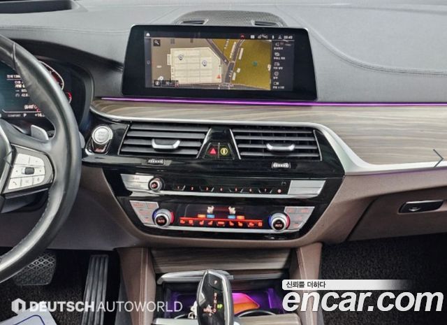 BMW Gran Turismo 2020 — photo 15