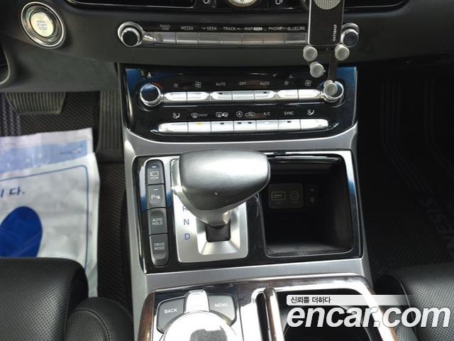 Genesis EQ900 2018 — photo 14
