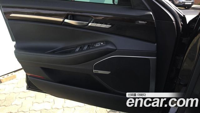 Genesis EQ900 2018 — photo 15
