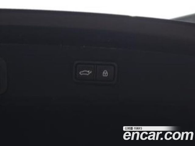 Genesis EQ900 2018 — photo 17