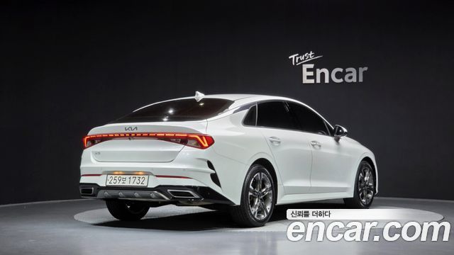 Kia K5 2023 — photo 2