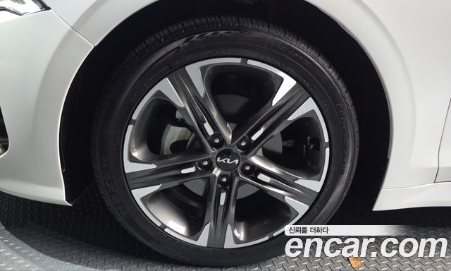 Kia K5 2023 — photo 5