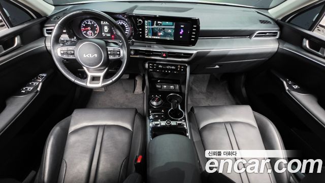 Kia K5 2023 — photo 10