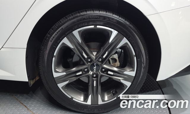 Kia K5 2023 — photo 7