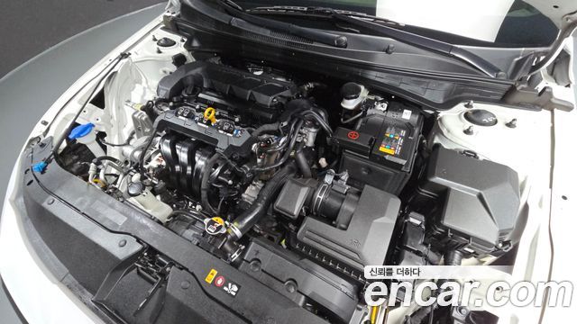 Hyundai AVANTE 2024 — photo 6