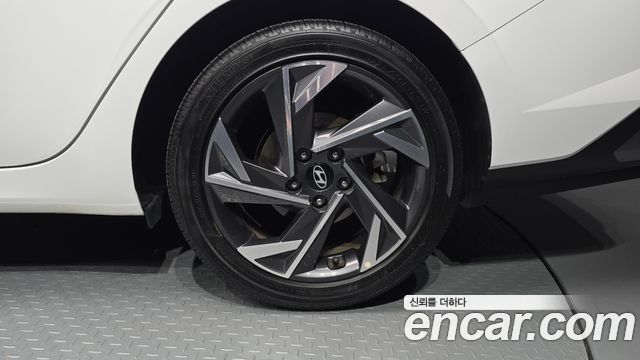 Hyundai AVANTE 2024 — photo 7
