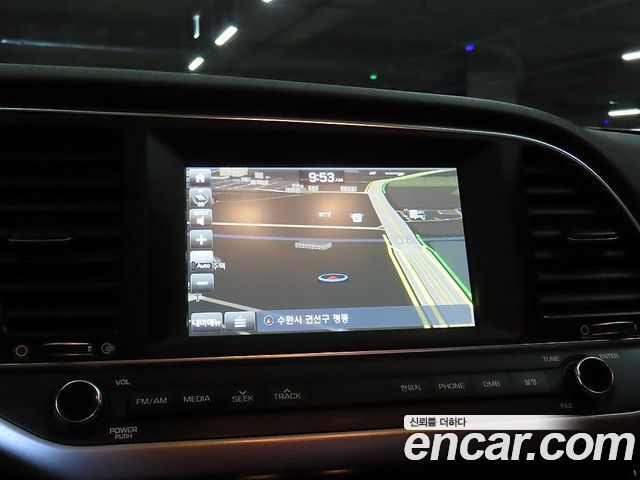 Hyundai AVANTE 2016 — photo 13