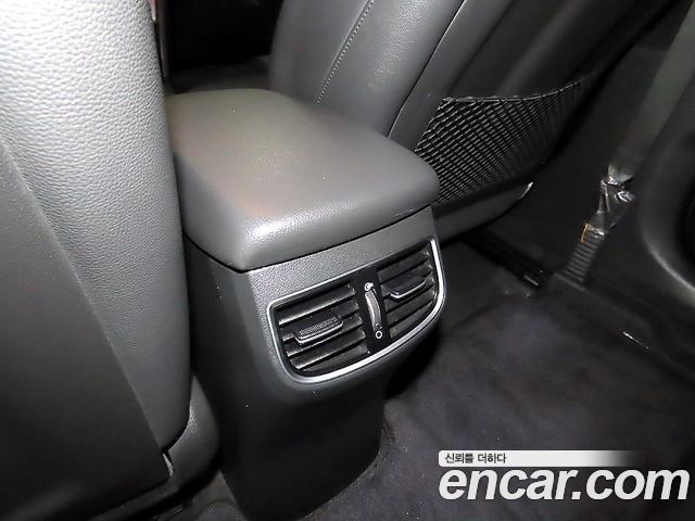 Hyundai AVANTE 2016 — photo 17