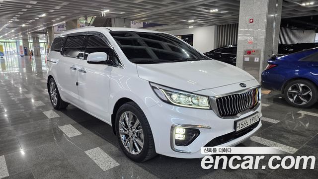 Kia Canival 2020 — photo 2
